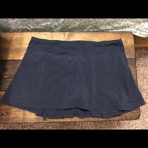 Lululemon kick pleat skirt